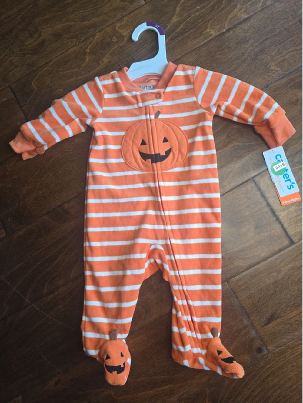 3m brand new halloween pajamas from carter's item.16G6